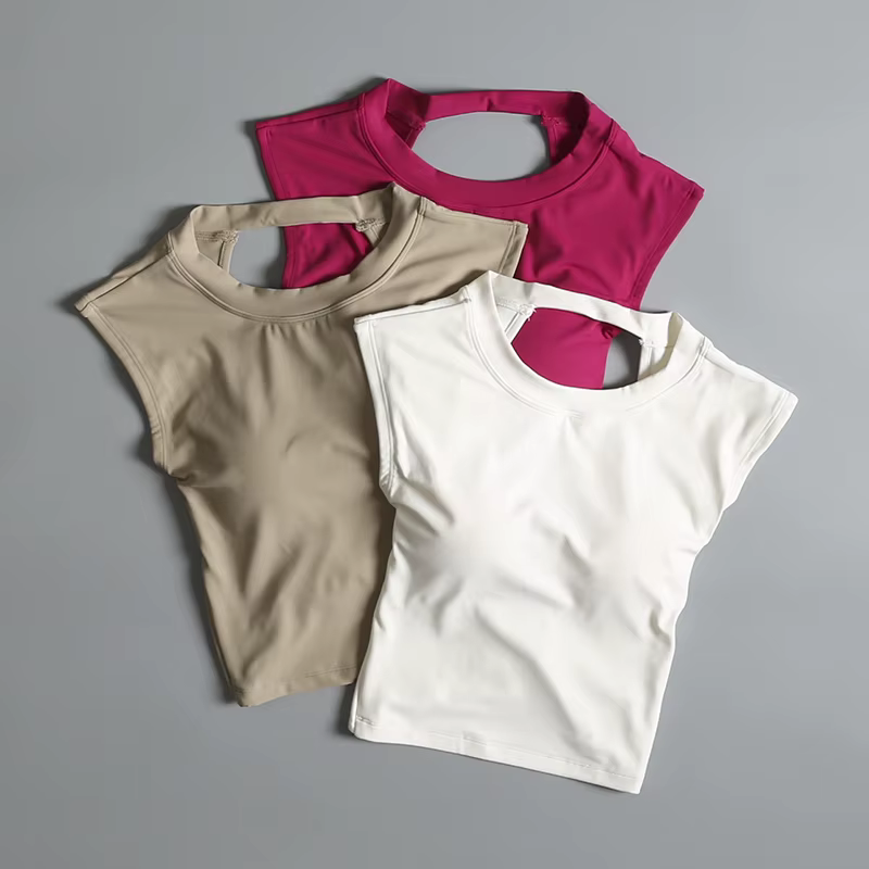 Costume de Yoga haut de sport pour femmes avec coussin de poitrine, T-shirt Sexy à manches courtes,