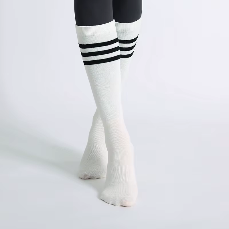 Chaussettes de yoga anti-aldes pour femmes, chaussettes en coton, chaussettes de sport respirantes d