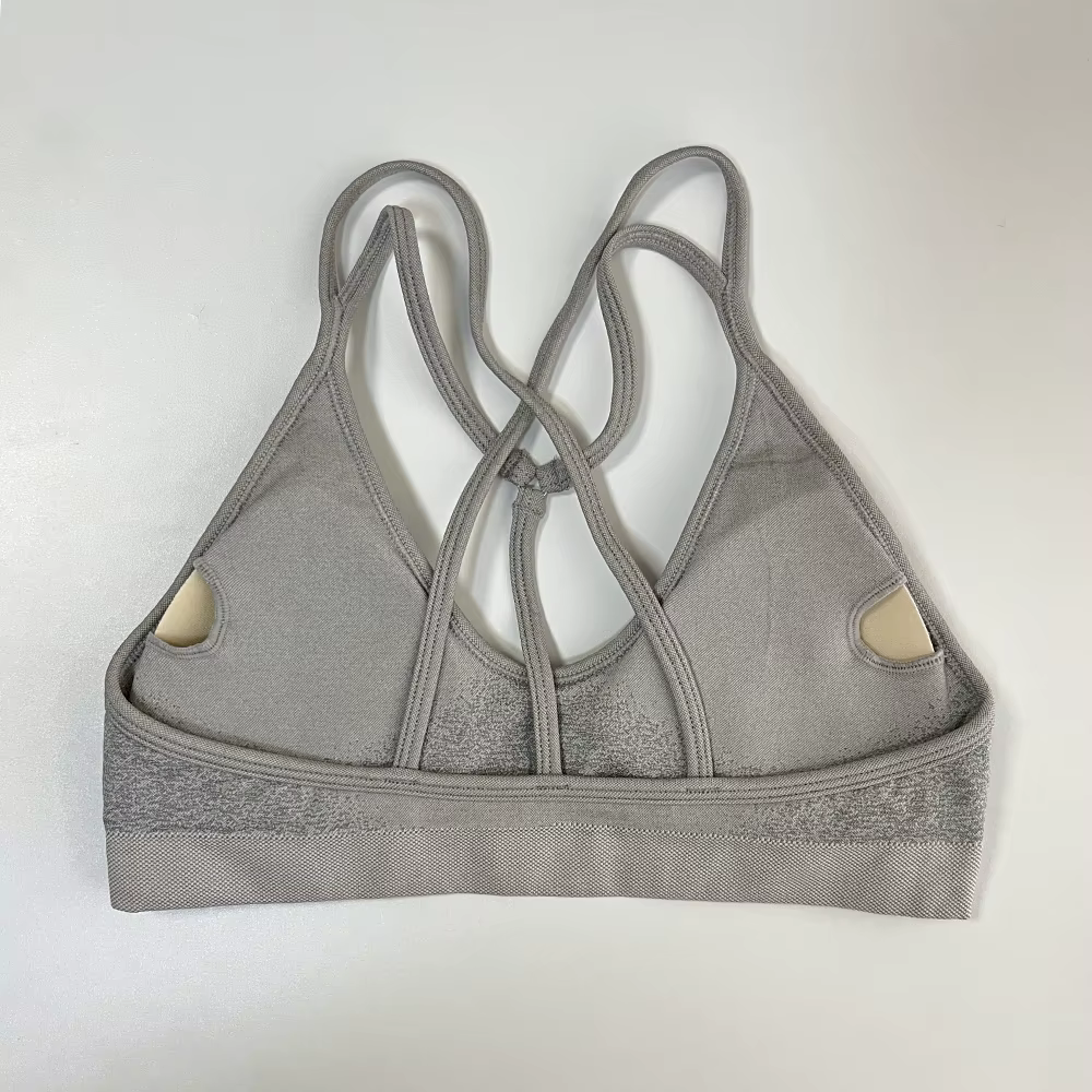 Ignite Cross Back Soutien-gorge de sport Femmes Soutien-gorge de yoga rembourré Halter Fitness Gym H