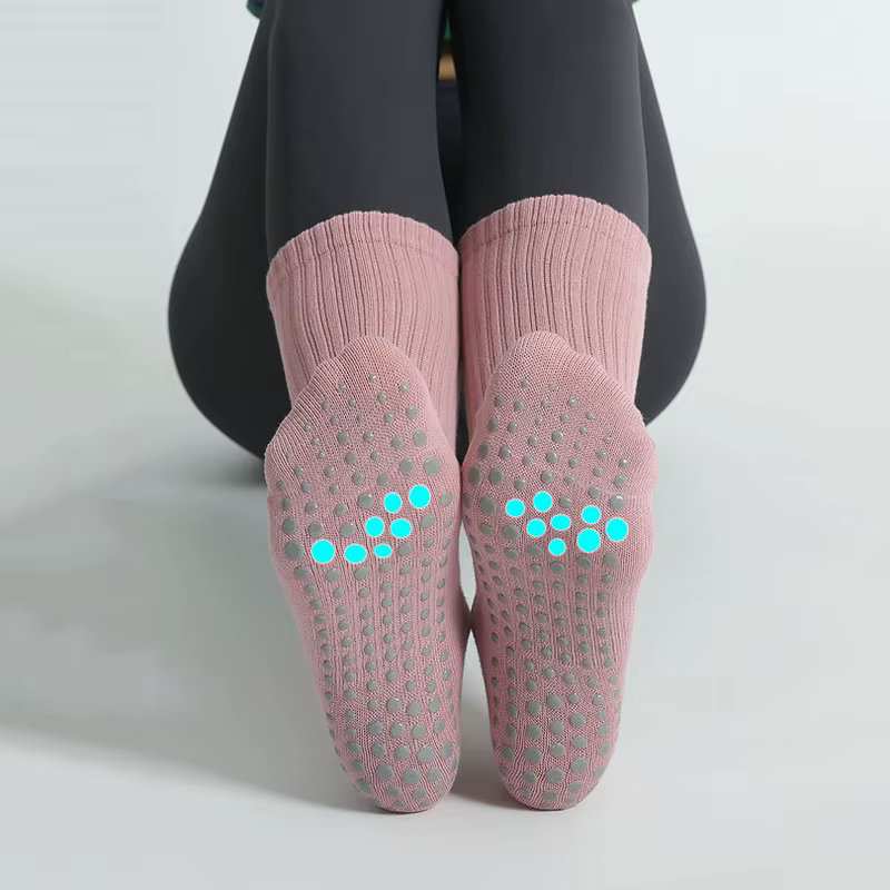 Chaussettes de Yoga professionnelles pour femmes, en coton, mi-tube, antidérapantes, en Silicone, po