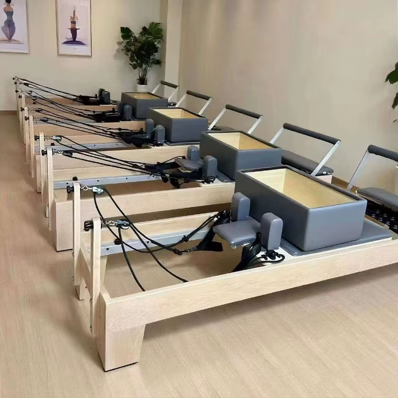 Reformer Pilates en Bois Personnalisé 3-en-1 : Lit de Renforcement Multifonctionnel pour Gym et Stud