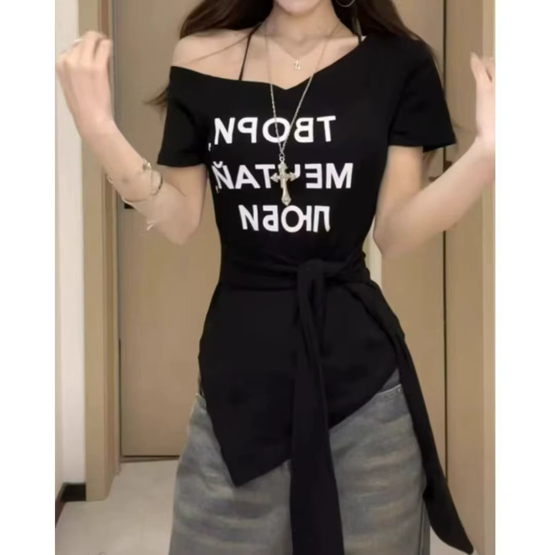Sangle taille étreinte mince 2025 hauts pour l'été nouvelle lettre T-shirt épaules dénudées pull à m