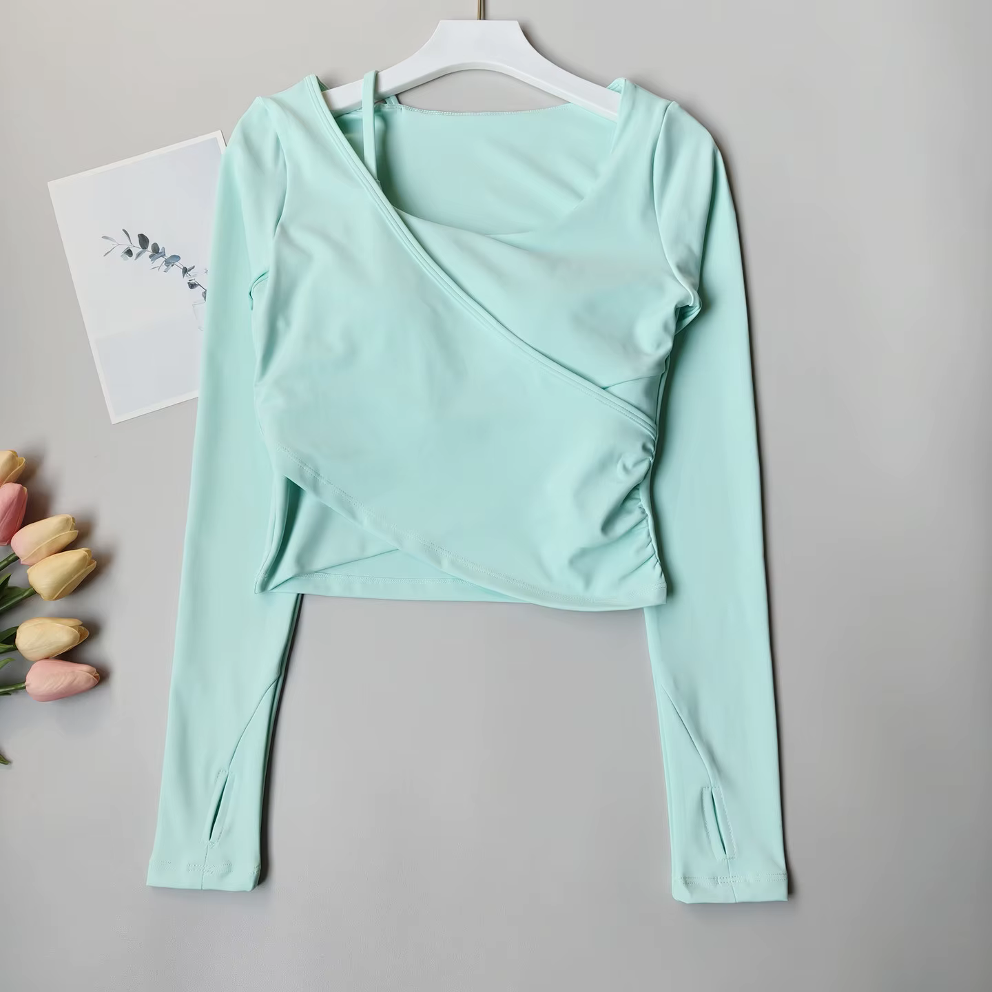 Vêtements de yoga pour femmes avec coussinets de poitrine
