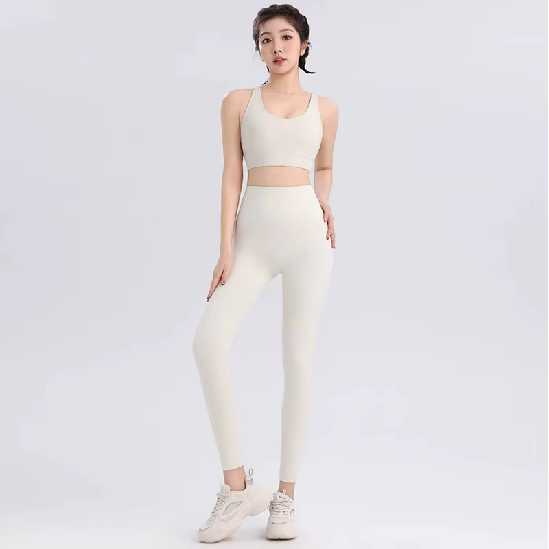 Ensemble de yoga respirant pour femmes
