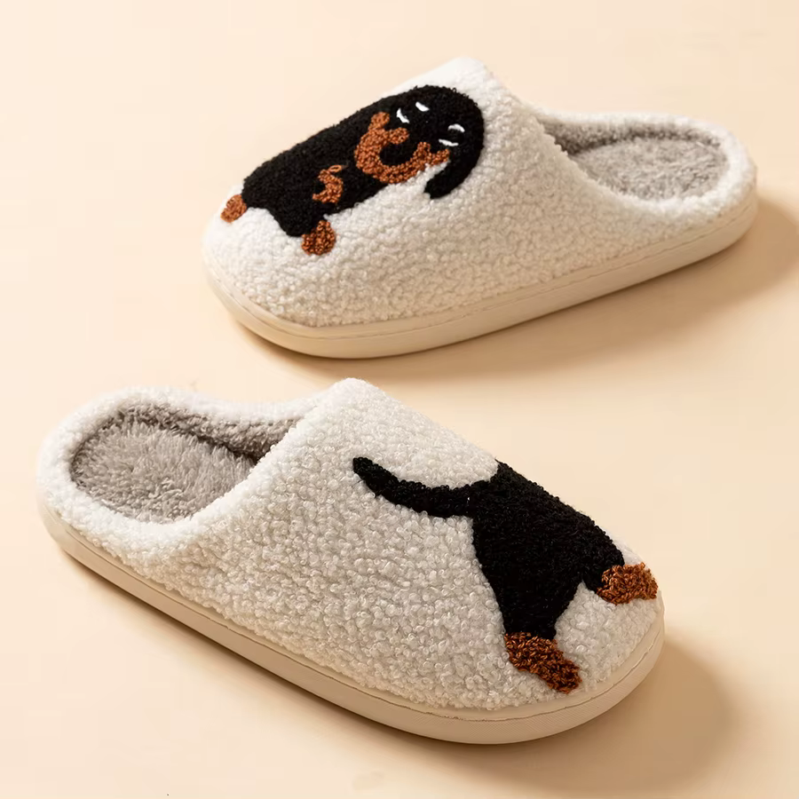 Chaussons de chien de teckel de dessin animé mignon et intéressant pour femmes, chaussures en coton d'hiver concis, chambre légère, confort intérieur chaud