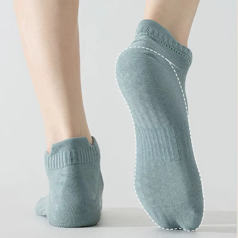Chaussettes de Yoga hommes coton mince Silicone poignée antidérapante Pilates chaussette à cheville basse