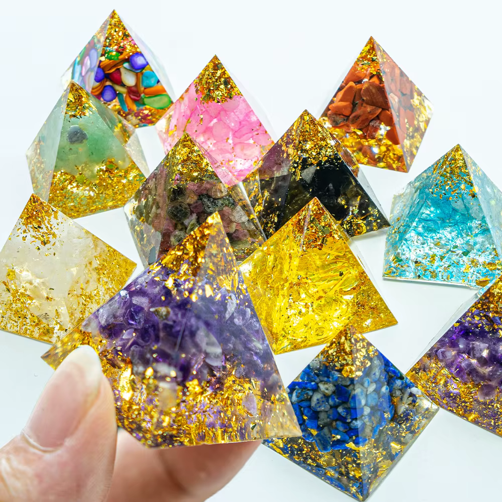 Pyramide de guérison Reiki 7 chakras