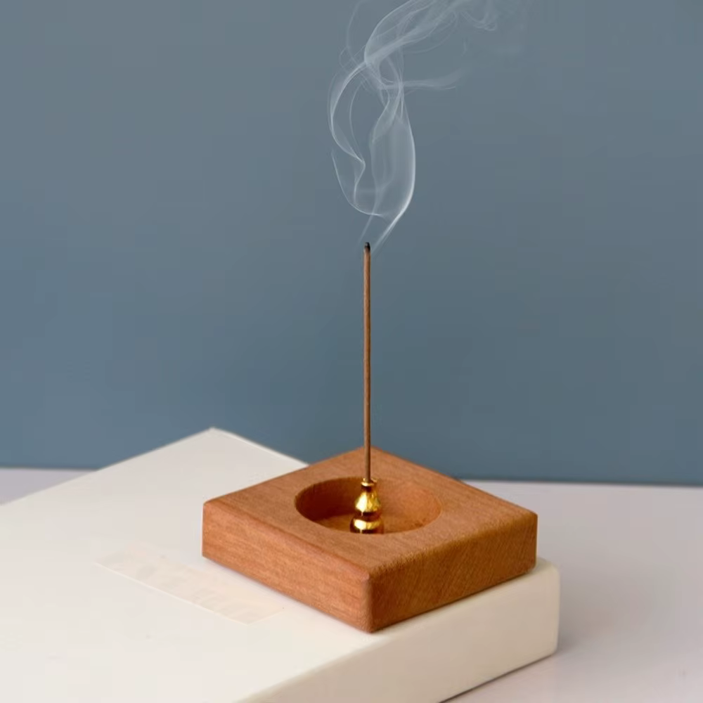 Porte-encens en bois pour la pratique spirituelle