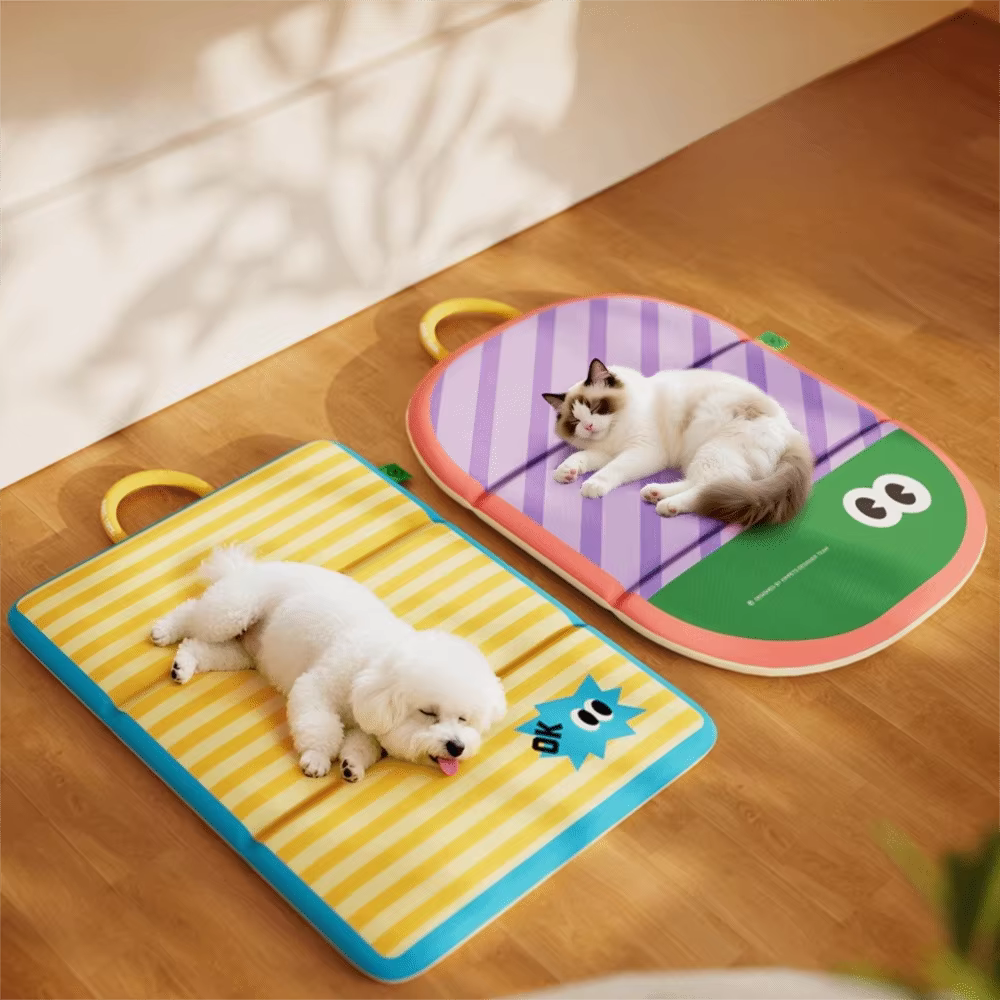 Tapis rafraîchissant imperméable pour chien, résistant à l'usure et aux morsures, coussin de repos antidérapant double face pour animaux de compagnie